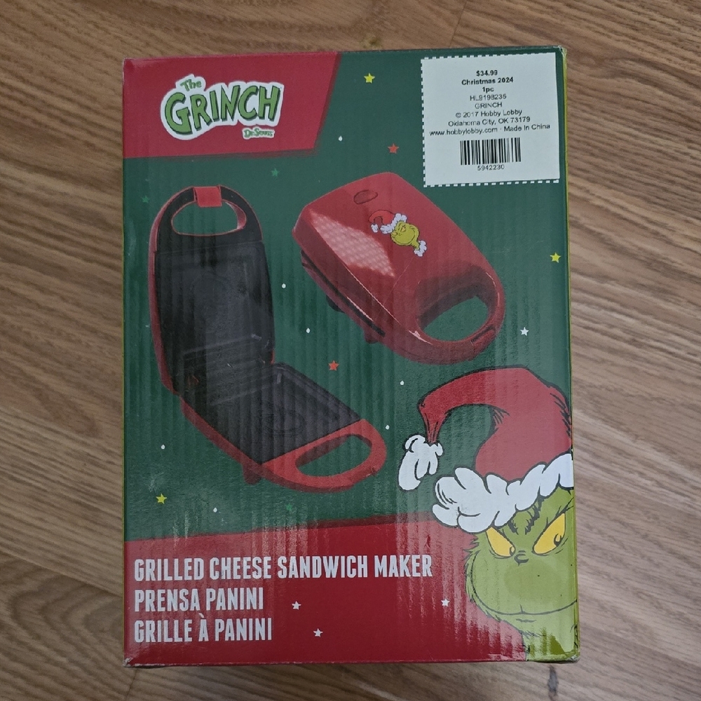 The Grinch Grilled Cheese Sandwich Maker